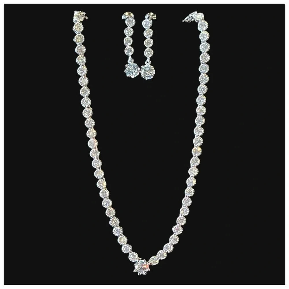 ๐บ The Natlah Swarovski Crystals Tennis Necklace Earring Set - Picture 3 of 6